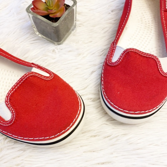 CROCS | Red white canvas loafers flats comfort casual shoes women’s 6 - Picture 3 of 7